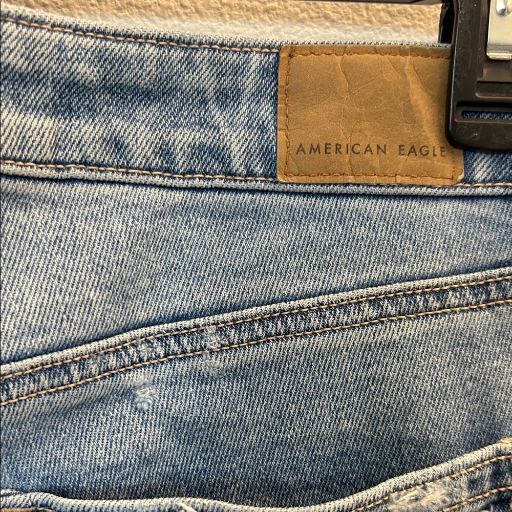 AE Mom Straight Jean - Picture 5 of 10